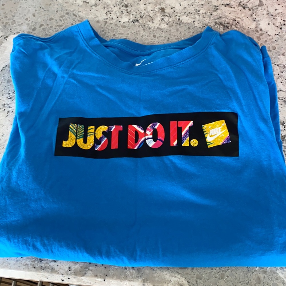 Men’s XL Nike t shirt